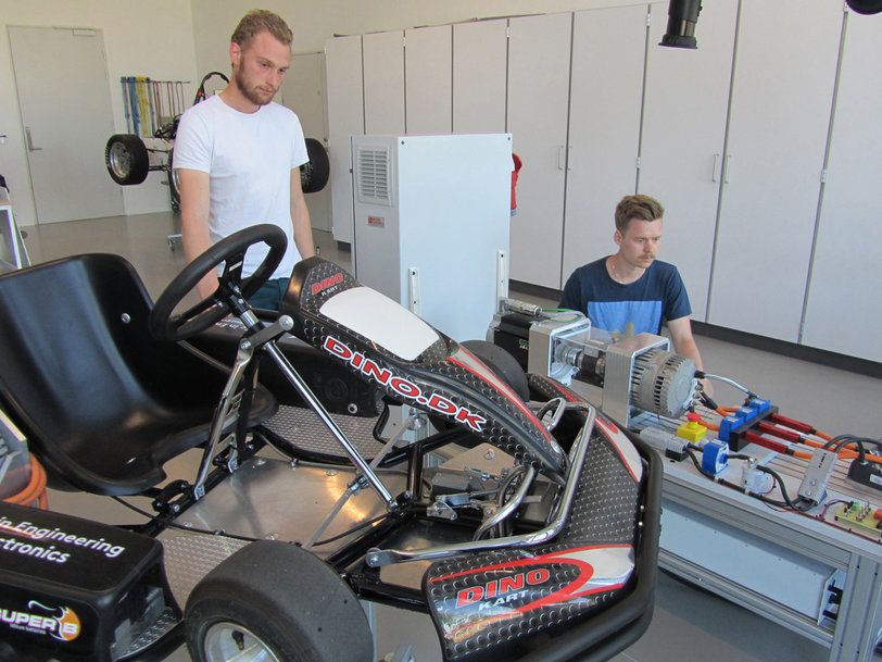 Students at SDU test the user electronics of the future and green, sustainable technologies